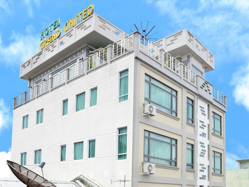 Hotel Grand United - 21St Downtown Γιανγκόν Εξωτερικό φωτογραφία