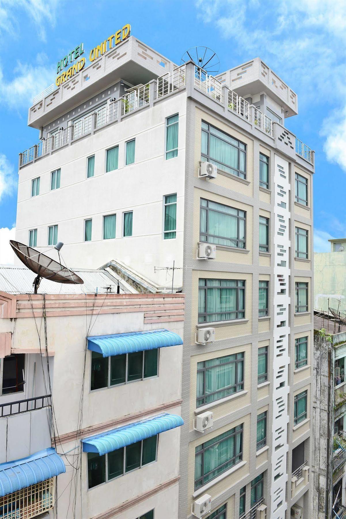 Hotel Grand United - 21St Downtown Γιανγκόν Εξωτερικό φωτογραφία