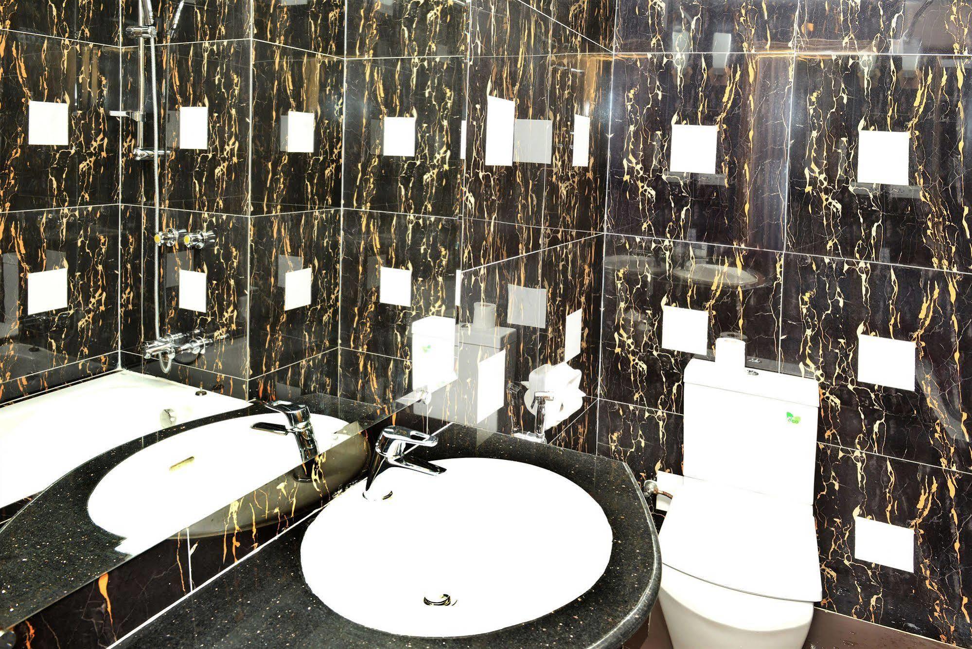 Hotel Grand United - 21St Downtown Γιανγκόν Εξωτερικό φωτογραφία