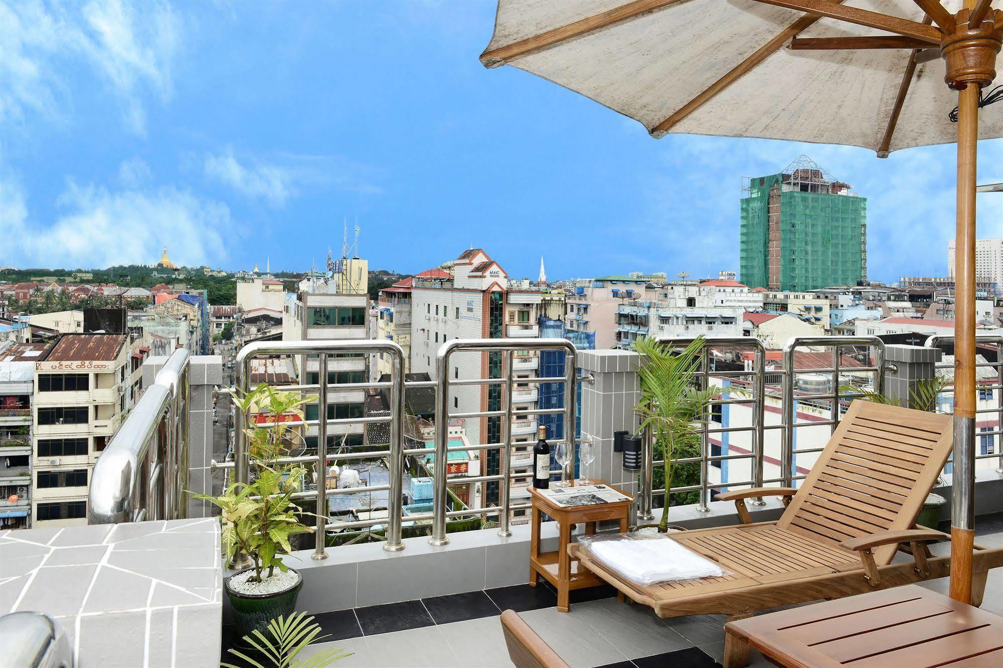Hotel Grand United - 21St Downtown Γιανγκόν Εξωτερικό φωτογραφία